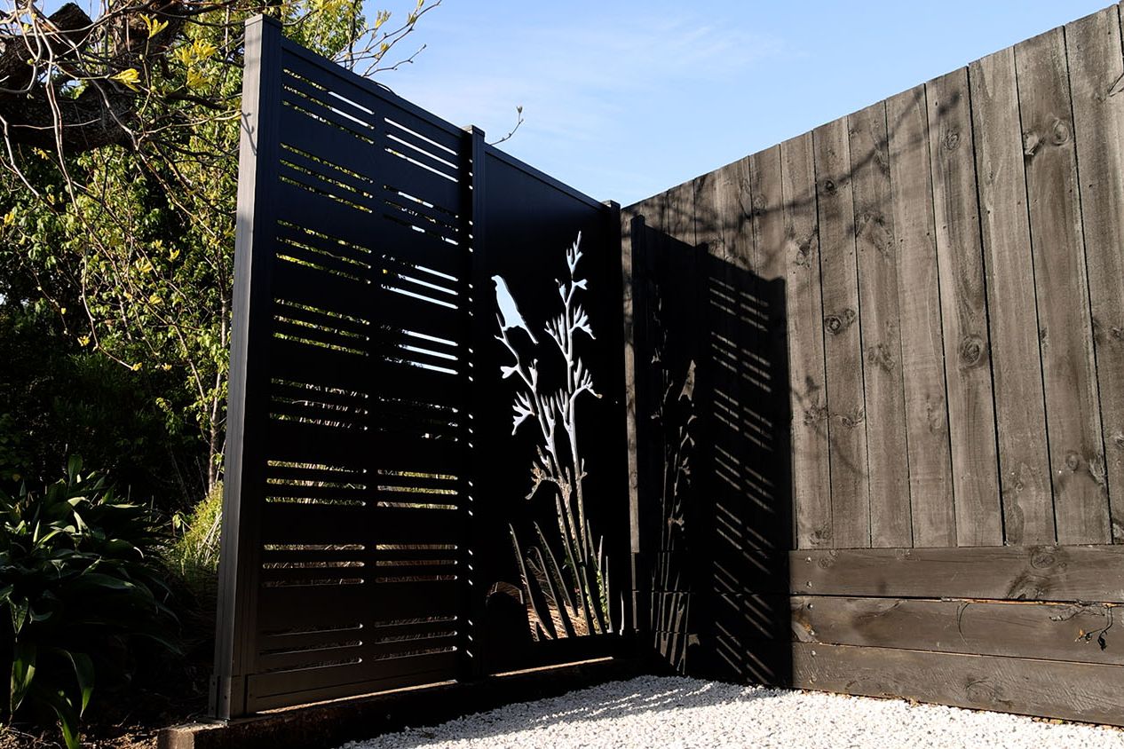 Strol post and rail screen system