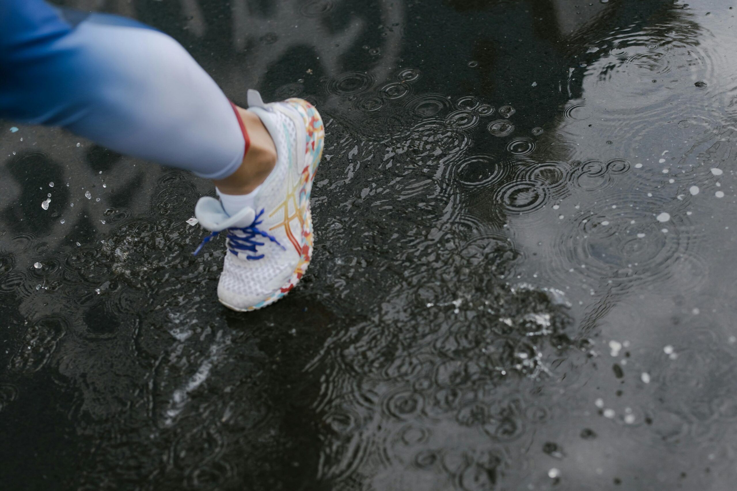 Permeable paving draining water to stop puddles