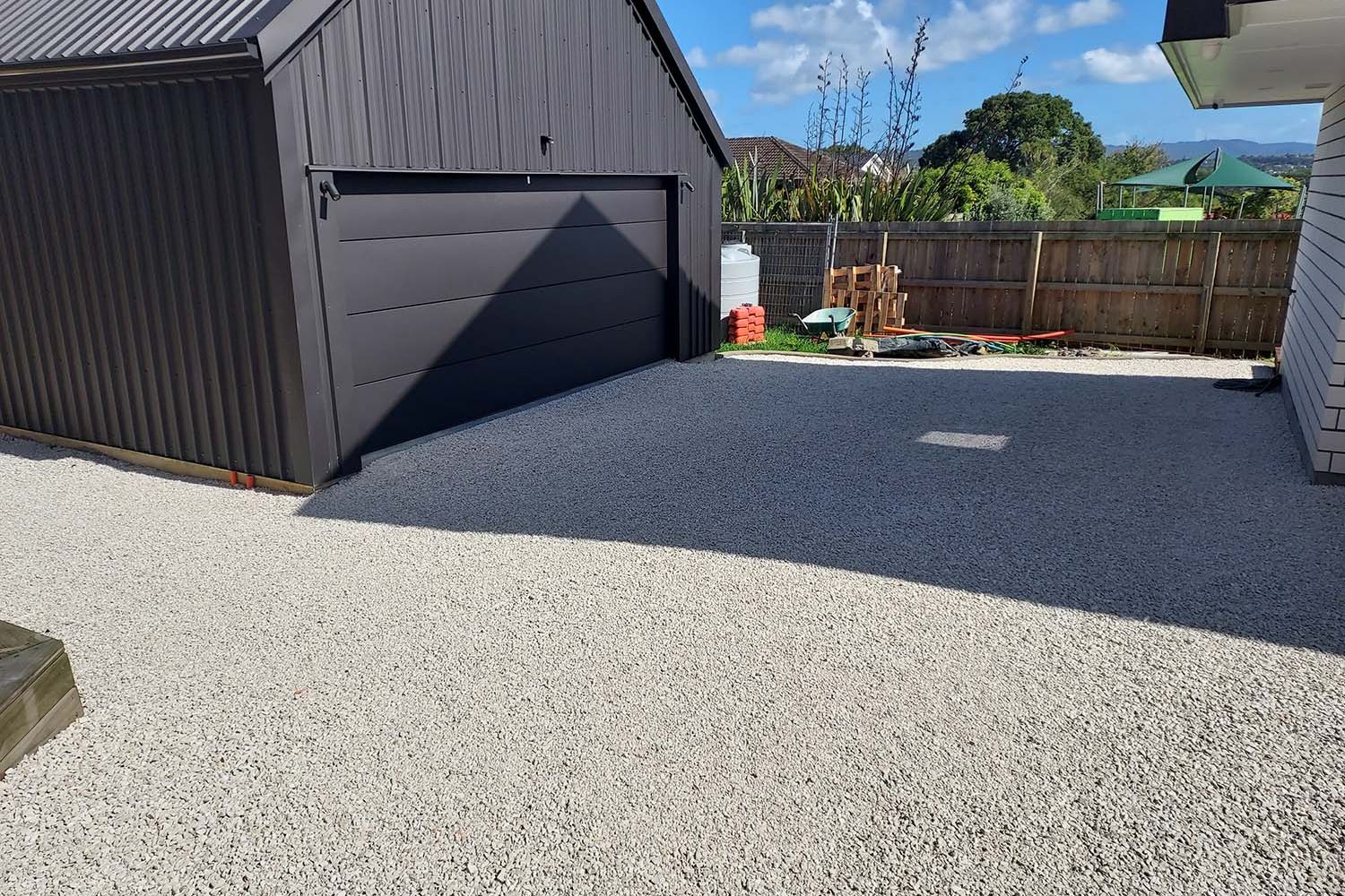 Pebbled driveway built with Natural Paving in Auckland