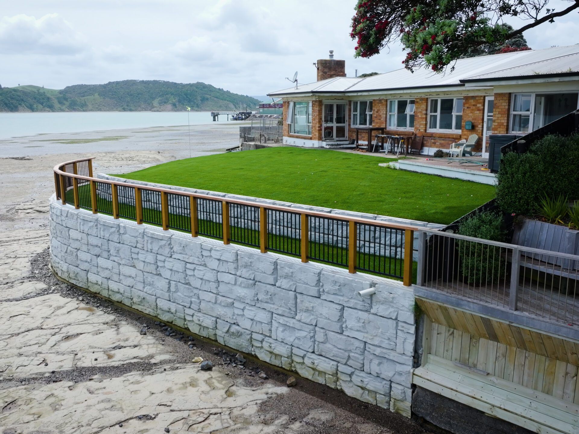 MagnumStone block retaining wall on Wallis Road, Raglan