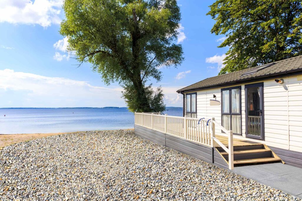 beachhouse-pebblelock