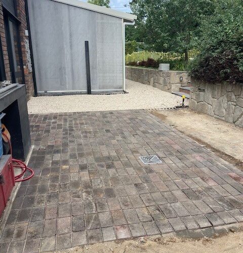 PebbleLock - Backyard Patio